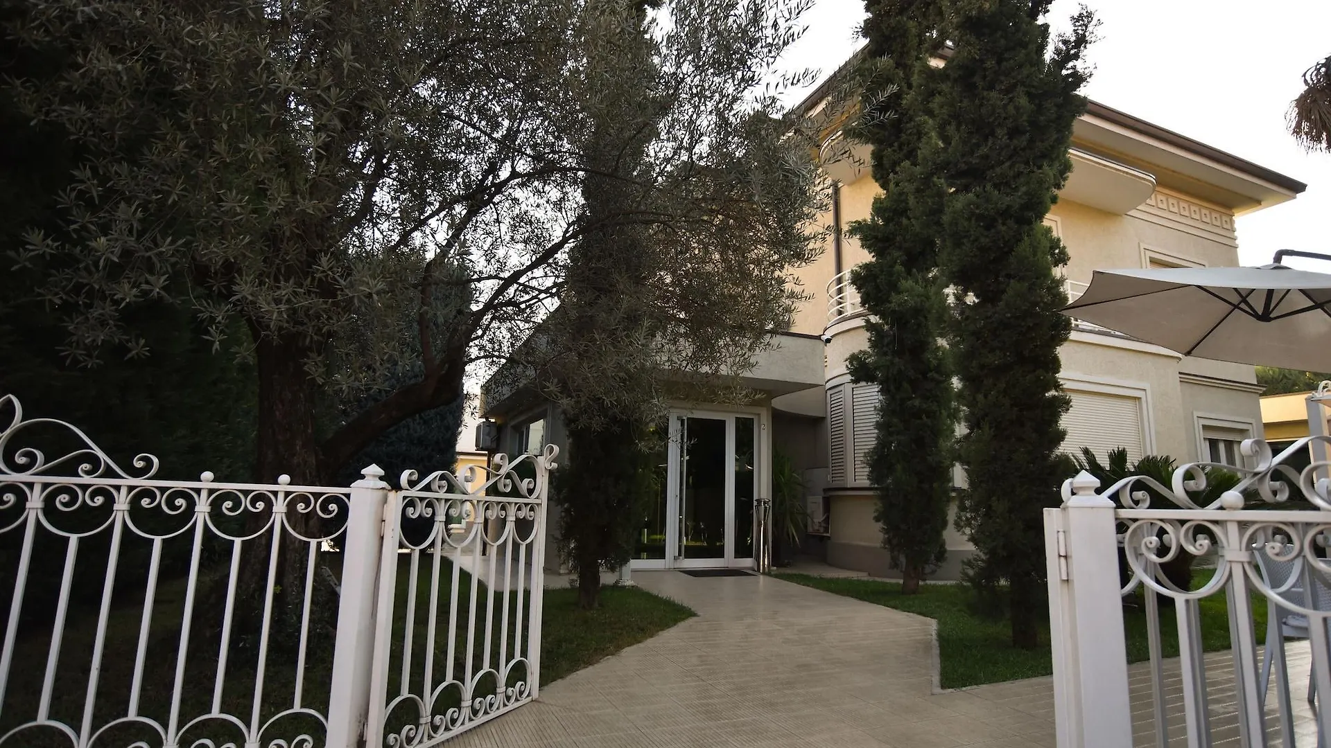 Hotel Sokrat Tirana