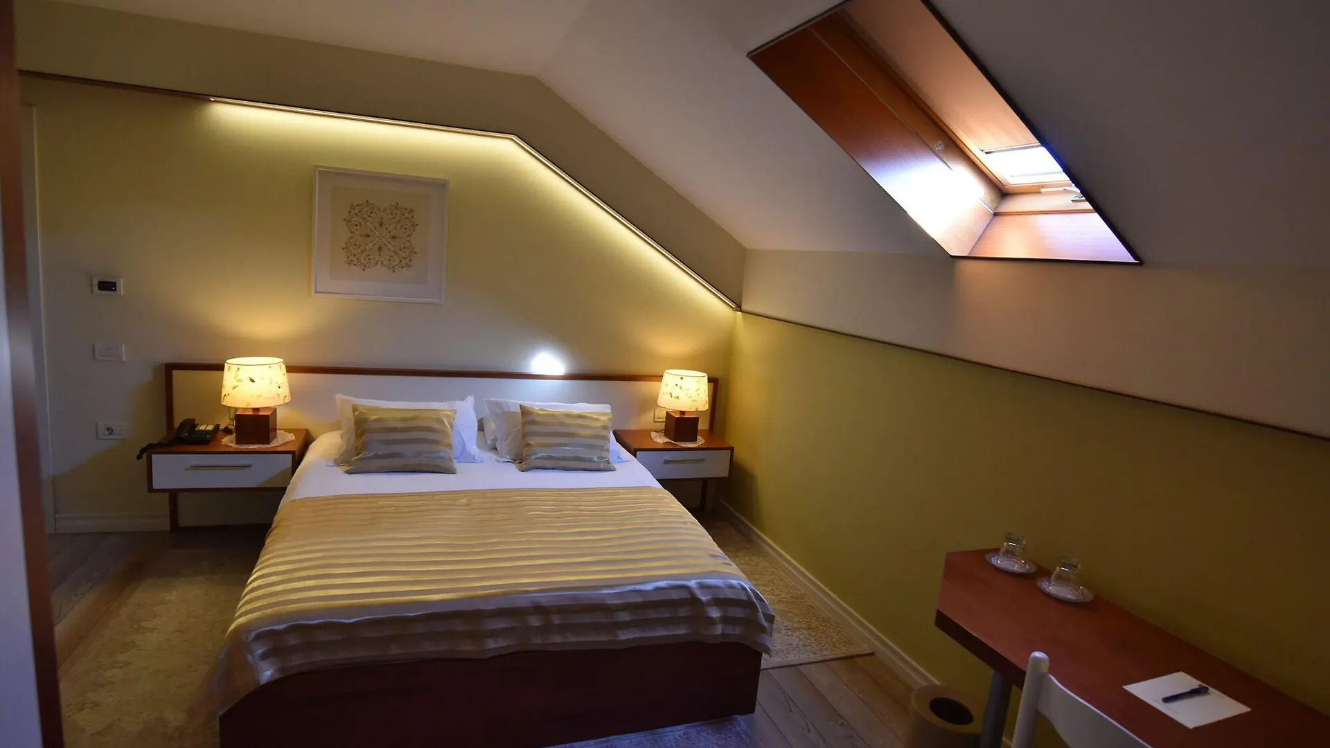 ****  Hotel Sokrat Tirana Albania
